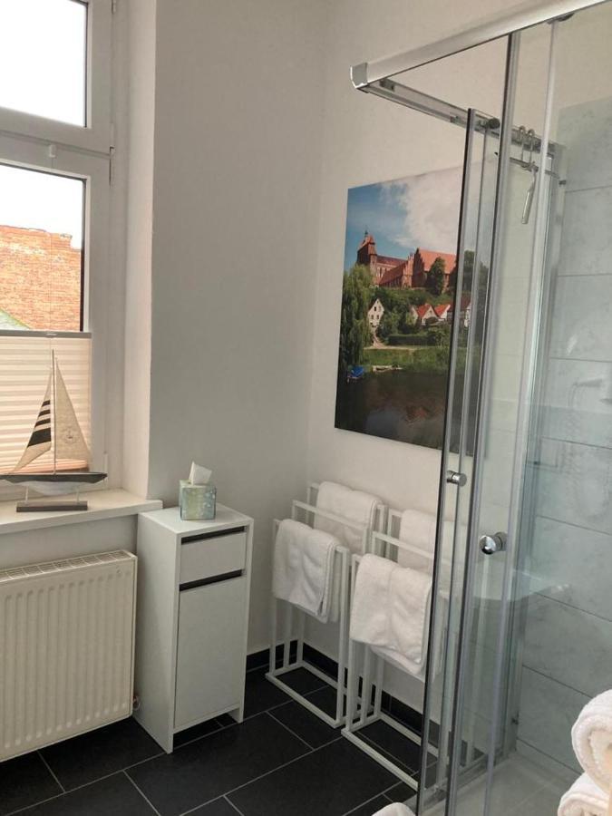Das Bilderbuchcafe - Ferien - Apartment No 3 - Markt 7 Havelberg Ngoại thất bức ảnh