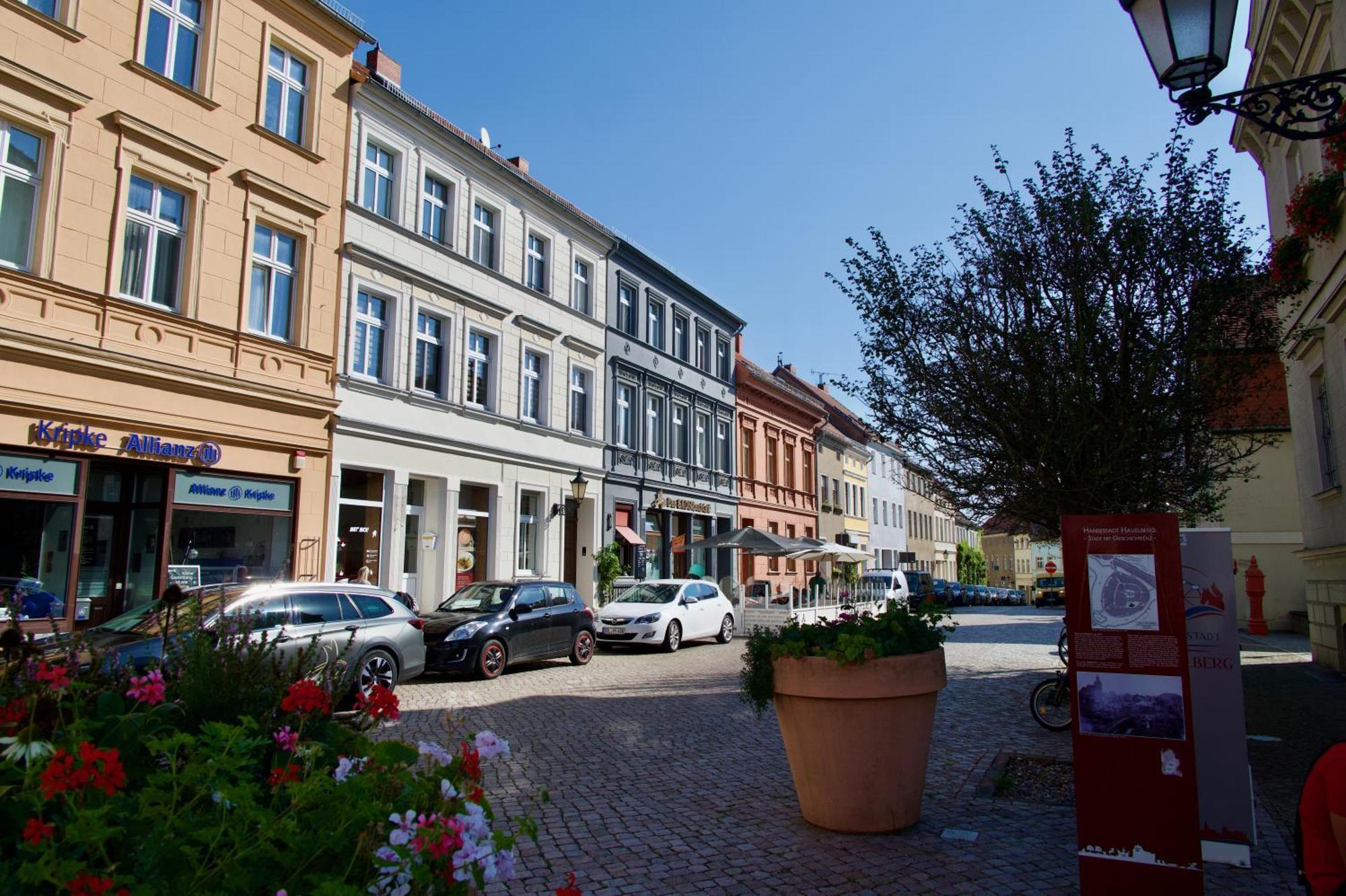 Das Bilderbuchcafe - Ferien - Apartment No 3 - Markt 7 Havelberg Ngoại thất bức ảnh